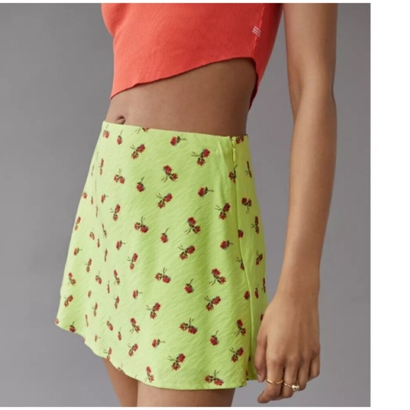 Urban Outfitters Violetta Slip Skirt Floral Mini Size Small - Picture 2 of 11